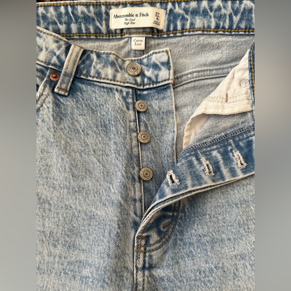 Abercrombie & Fitch Curve Love High Rise Dad Jean - Picture 4 of 6